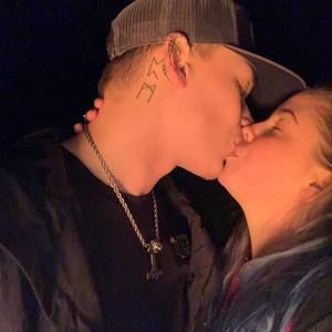 Meet your Posher, Leigha